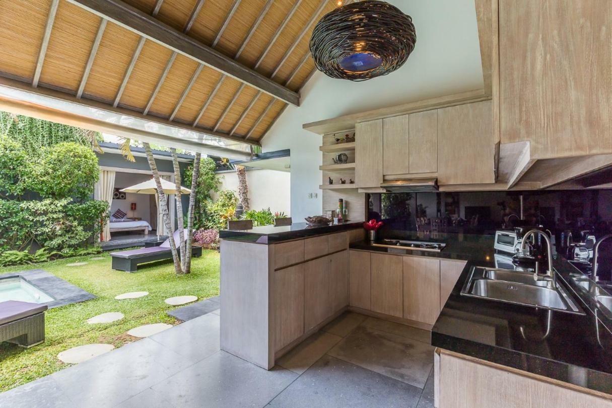 Villa Nuri Merah 1 Керобокан Экстерьер фото